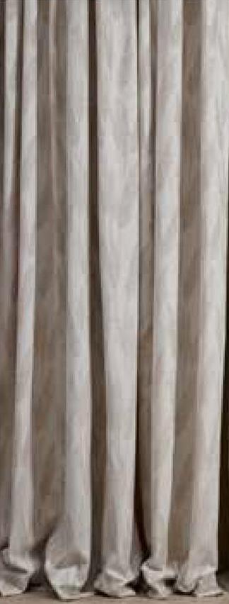 Gordijn Guusje Off-white Gordijn Guusje in een off-white kleur. De stof is gemaakt van 53% polyester en 47% acryl. Het patroonhoogte is 69 centimeter.