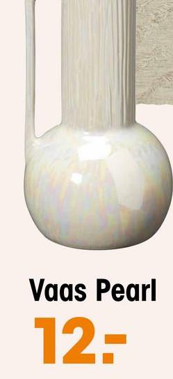 Vaas Pearl Wit Voeg een trendy sfeer toe aan je interieur met de witte Pearl vaas.  Gemaakt van hoogglans aardewerk, is deze vaas niet alleen een decoratief pronkstu