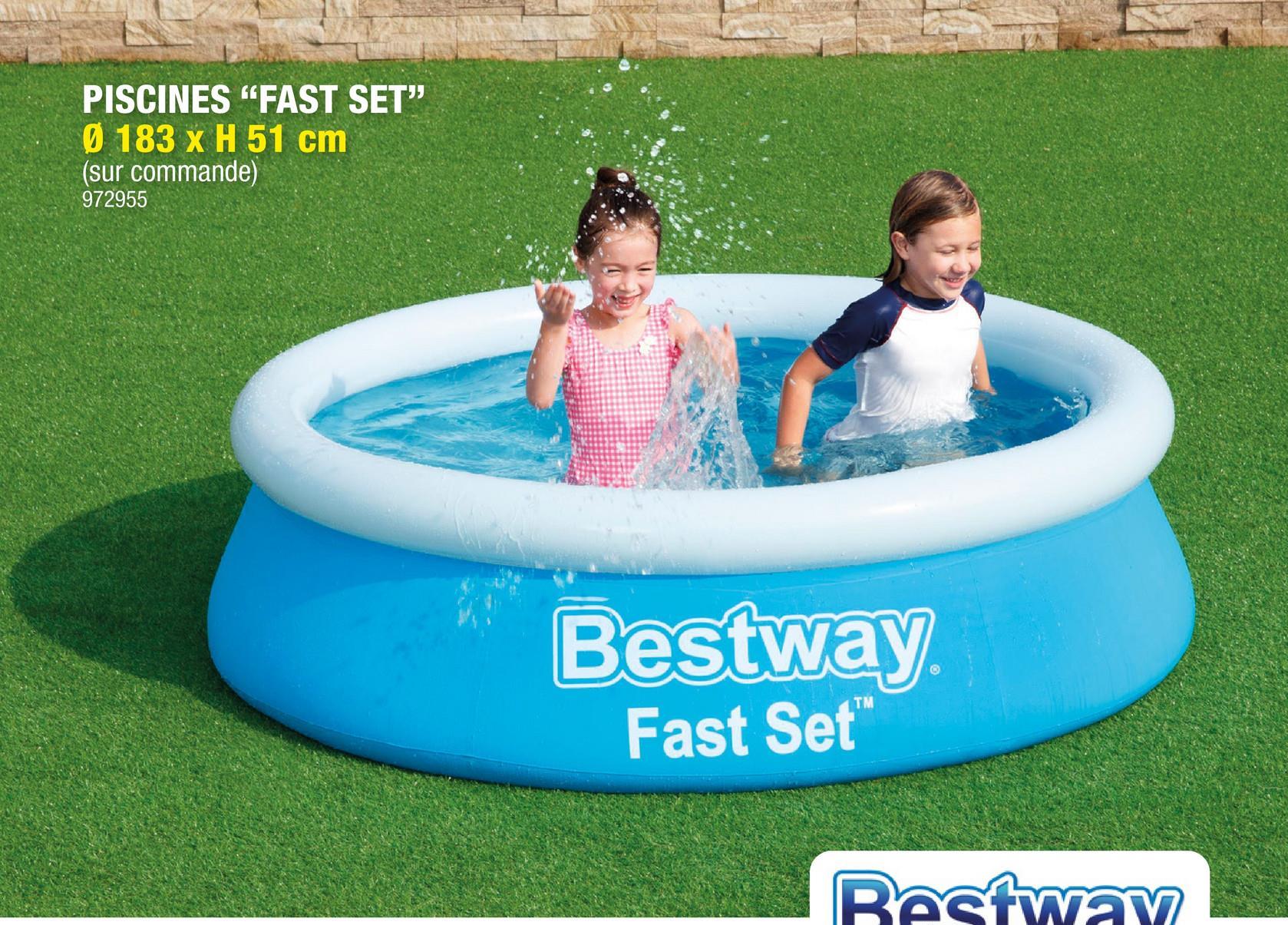 Bestway Fast Set piscine 183x51 cm <p>Profitez du beau temps dans votre jardin avec la piscine ronde gonflable Fast Set de Bestway, l'endroit parfait pour se rafra&icirc;chir pour vous et votre famille. Il suffit de gonfler l'anneau supérieur puis de le remplir d'eau, et l'installation se fait en 10 minutes.</p>Doublure en matériau Tritech: 3 couches de PVC et de polyester résistant Capacité en eau 940l Patch de réparationPompe non incluse