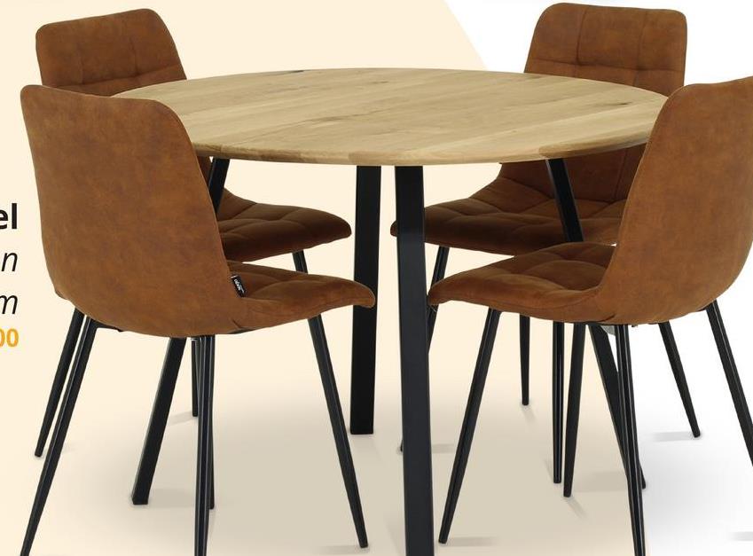 Eettafel NEWTON Ø110 Massief Eik Met een diameter van 110 cm en een hoogte van 76 cm biedt de ronde eettafel NEWTON voldoende ruimte voor gezellige diners en levendige gesprekken. Het massieve eikenhouten blad straalt natuurlijke charme uit en zorgt voor een robuuste uitstraling die zowel uitnodigend als stijlvol is. De stevige metalen poot in elegant zwart geeft de tafel een eigentijdse twist, perfect voor diverse interieurstijlen. De Newton tafel combineert klassieke materialen met een modern design, waardoor het een veelzijdig en aantrekkelijk meubelstuk is voor elke eetkamer of keuken.