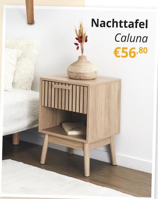 Nachttafel CALUNA Naturel Het houten nachtkastje CALUNA heeft de perfecte balans tussen functionaliteit en stijl. Het minimalistische ontwerp en de neutrale kleur geven het een strakke, moderne uitstraling die bij elk interieur past. Het nachtkastje heeft een ruime lade met handige opbergruimte. Het houdt al je kleine benodigdheden bij de hand, zoals boeken, sieraden of telefoon, terwijl het tegelijkertijd jouw slaapruimte efficiënt organiseert.Het CALUNA nachtkastje is gemaakt van sterk en duurzaam materiaal, waardoor&nbsp; het nachtkastje de tand des tijds zal doorstaan.Het nachtkastje heeft ideale afmetingen: Lengte 40cm, Hoogte 55cm, Breedte 13cm en een diepte van 35cm. Dankzij deze compacte afmetingen past het gemakkelijk in elke hoek van je slaapkamer.&nbsp;