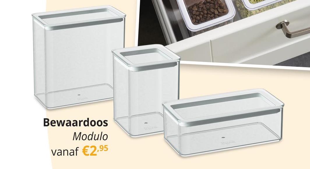 Bewaardoos MODULO VK 2l Wit Houd je keuken georganiseerd en stijlvol met onze perfect stapelbare opbergboxen! Deze hermetisch afsluitbare boxen kunnen moeiteloos met elkaar worden gecombineerd. Dankzij de doorzichtige deksels zie je in één oogopslag wat erin zit, zelfs in je keukenkastje. Geschikt voor contact met voedsel en vaatwasmachinebestendig, maar niet geschikt voor magnetron, oven of vriezer. Met een royale capaciteit van 2000ML zijn deze boxen ideaal voor al je keukenbenodigdheden. Voeg een vleugje orde en elegantie toe aan je keuken!Beschikbaar in onze webshop - perfect voor de trendy en georganiseerde kok!Geschikt voor de vaatwasser: JaGeschikt voor de diepvries: NeeGeschikt voor de microgolfoven: NeeGeschikt voor de oven: Nee