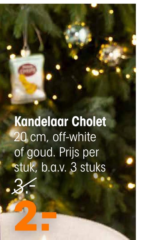 Kandelaar Cholet Goud 20 cm Verrijk je interieur met de sfeervolle Cholet kandelaar op voet in een gouden kleur. Deze prachtige kandelaar,  gemaakt van metaal, voegt een warme sfeer toe aan elke ruimte.  Laat het kaarslicht dansen en creëer een warme en stijlvolle sfeer.