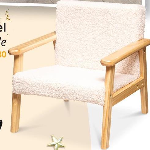 Kinderstoel BAZILE Poly Beige/Hout Nat. De kinderstoel BAZILE, met zijn natuurlijke houten frame en
zachte beige bouclé bekleding, combineert comfort en stijl op een perfecte
manier. Laat je kleintje genieten van maaltijden in luxe en comfort, terwijl
dit prachtige meubelstuk de kinderkamer verrijkt met een vleugje elegantie. Een
must-have voor ouders die kwaliteit en design waarderen!&nbsp;